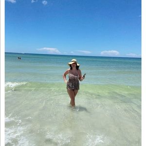 Meet your Posher, Alexandria